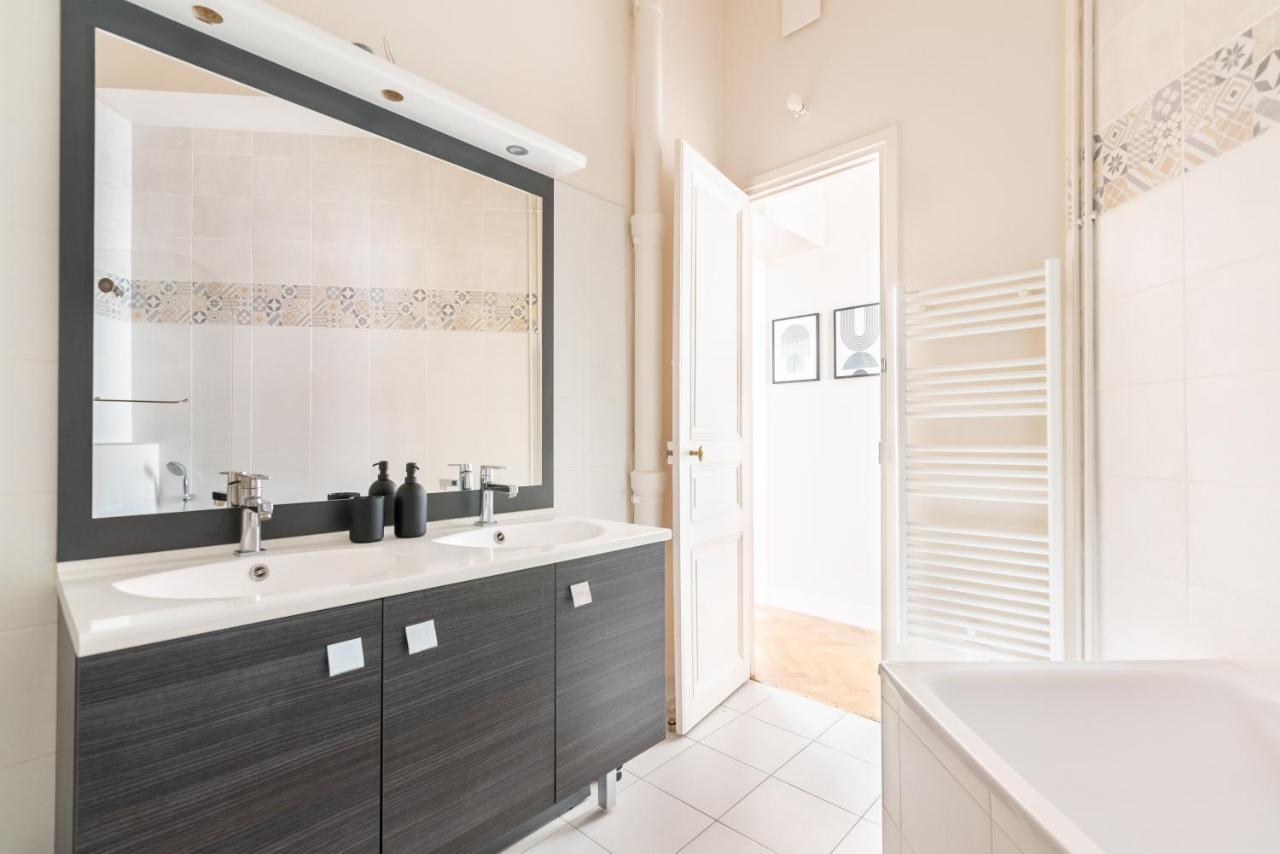 Luxurious Flat Rue De La Pompe Appartamento