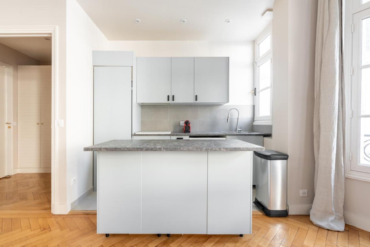 Luxurious Flat Rue De La Pompe *