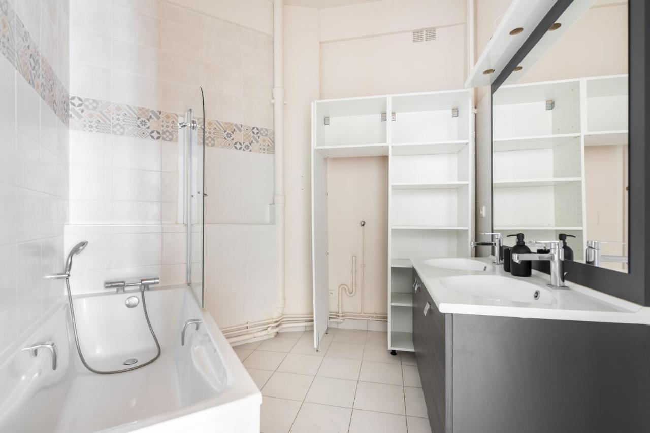Luxurious Flat Rue De La Pompe Apartment